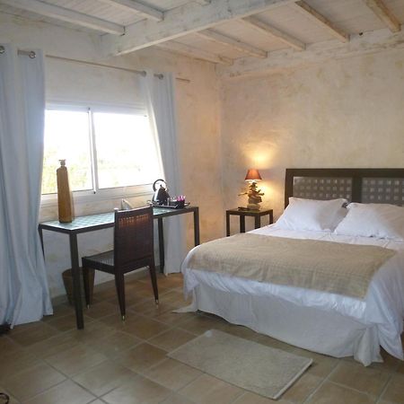 La Casa Nert Hotel Millas Luaran gambar