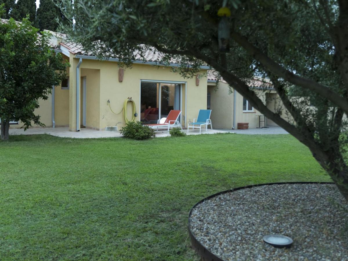 La Casa Nert Hotel Millas Luaran gambar